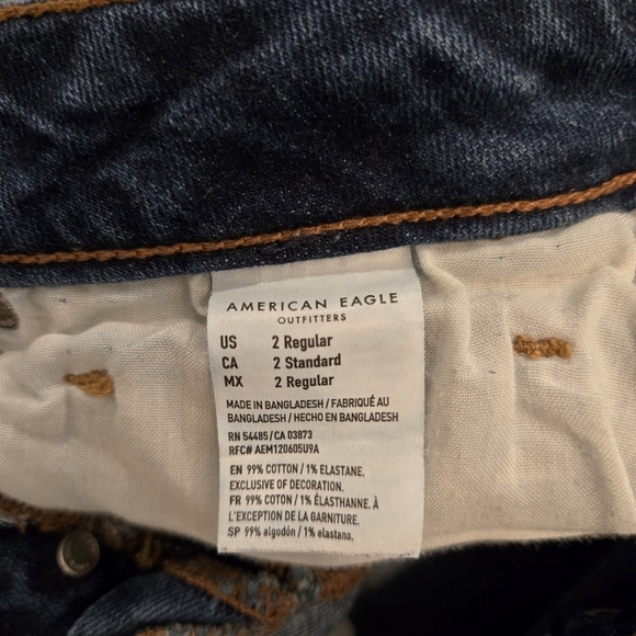 American Eagle Stretch Jean Mid Rise Straight Leg Size 2 Short Button Fly - Picture 7 of 16